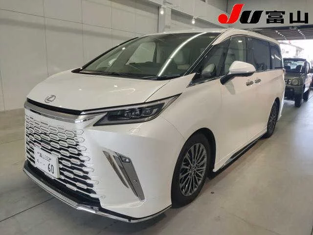 Lexus LM500h  с аукциона в Японии
