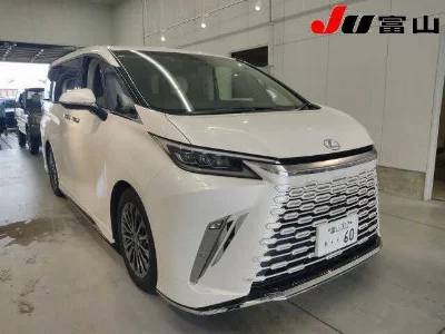 Lexus LM500h