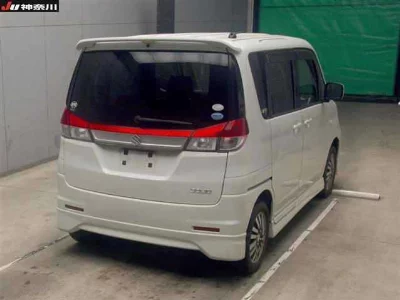 Suzuki Solio