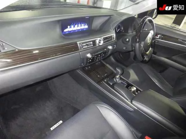 Lexus GS  с аукциона в Японии