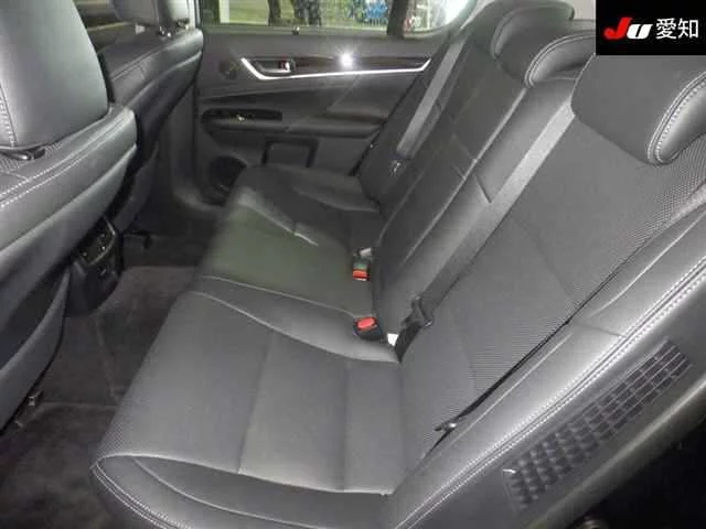 Lexus GS  с аукциона в Японии