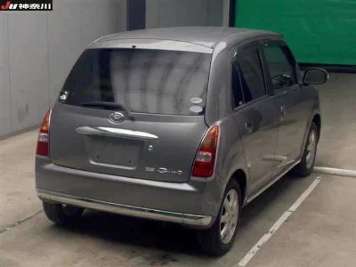 Daihatsu Mira Gino