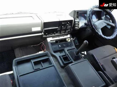 Isuzu 810 TRUCK