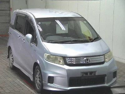 Honda Freed Spike