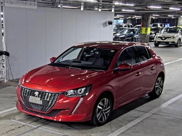 Peugeot 208  с аукциона в Японии