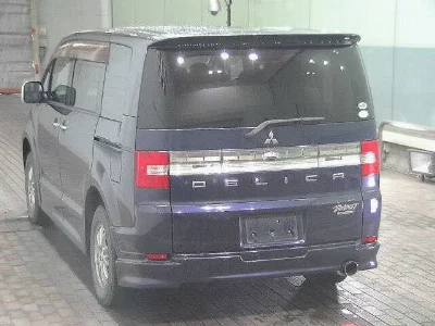 Mitsubishi Delica D:5