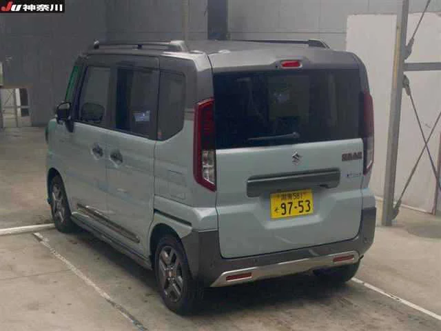 Suzuki Spacia Gear  с аукциона в Японии