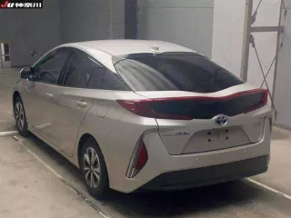 Toyota Prius PHV