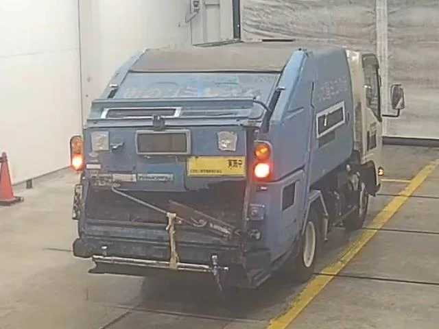 Isuzu Elf  с аукциона в Японии