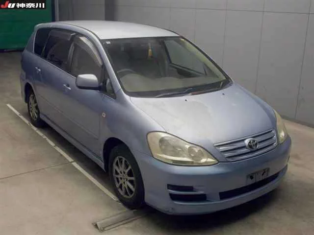 Toyota Ipsum  с аукциона в Японии