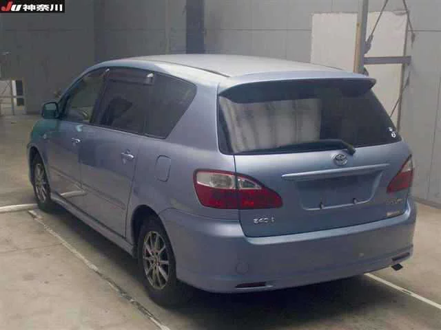 Toyota Ipsum  с аукциона в Японии