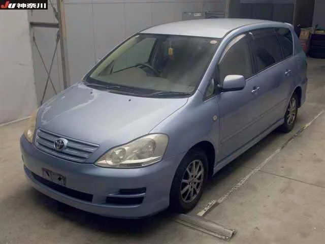 Toyota Ipsum  с аукциона в Японии