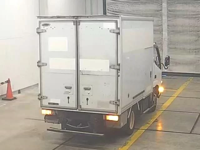 Toyota ToyoAce  с аукциона в Японии