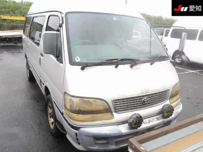 TOYOTA HIACE