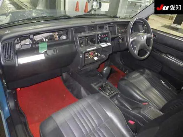 Toyota Comfort  с аукциона в Японии