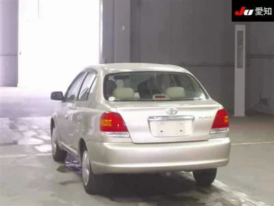 Toyota Platz