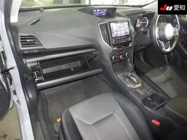Subaru XV  с аукциона в Японии