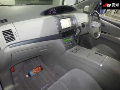 Статистика аукционов Toyota Estima Hybrid