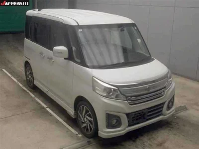 Suzuki Spacia Custom