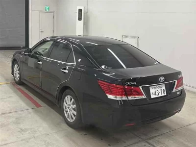 Toyota CROWN HYBRID