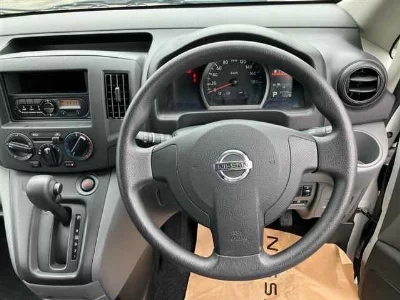 Nissan NV200 VANETTE VAN