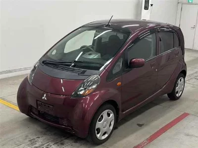 Mitsubishi i