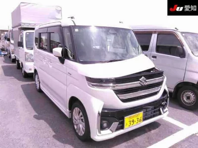 Suzuki Spacia Custom