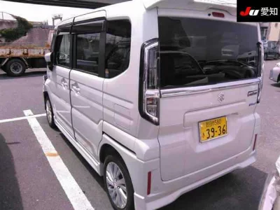 Suzuki Spacia Custom
