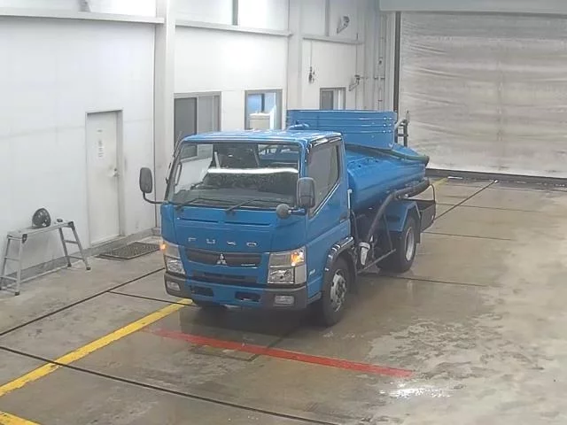 Mitsubishi Fuso Canter  с аукциона в Японии
