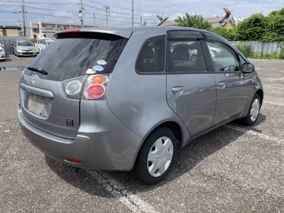Mitsubishi Colt Plus