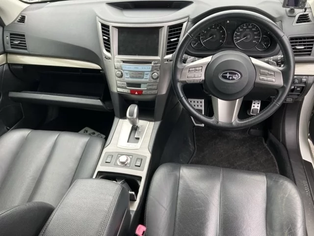 Subaru Legacy  с аукциона в Японии