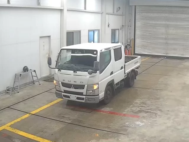 Mitsubishi Fuso Canter  с аукциона в Японии