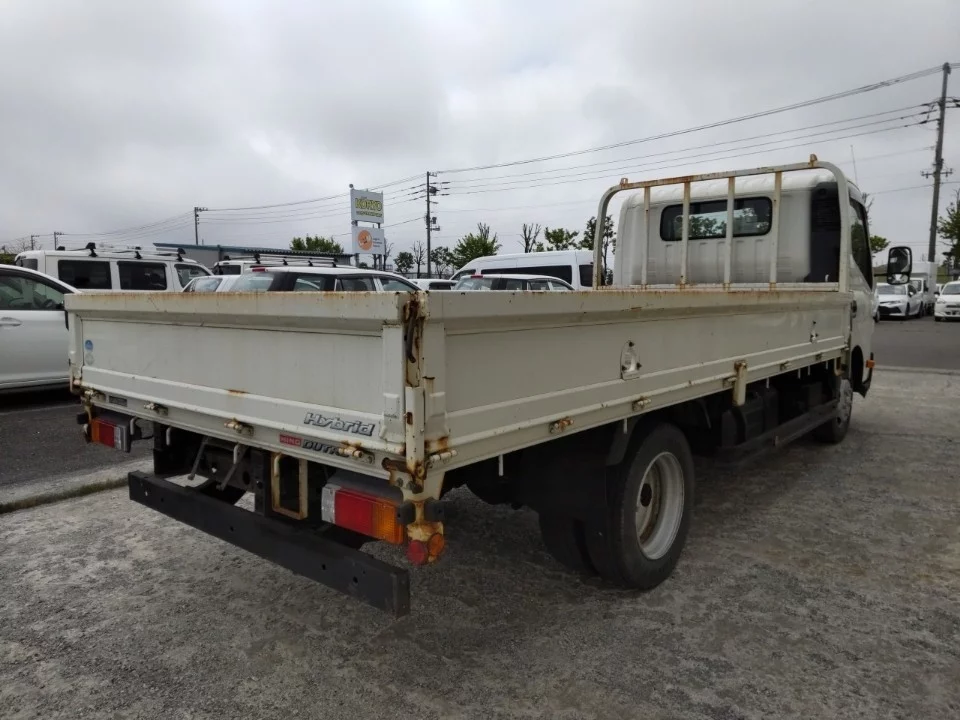 Hino Dutro  с аукциона в Японии