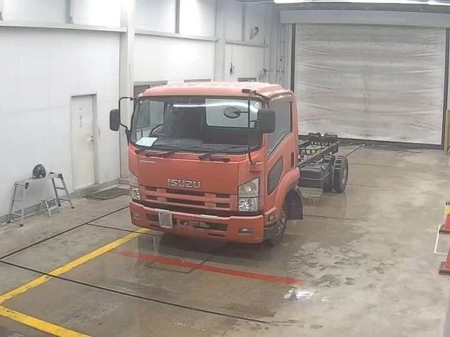 Isuzu Forward  с аукциона в Японии