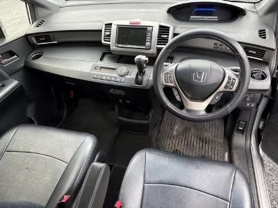 Honda Freed Spike