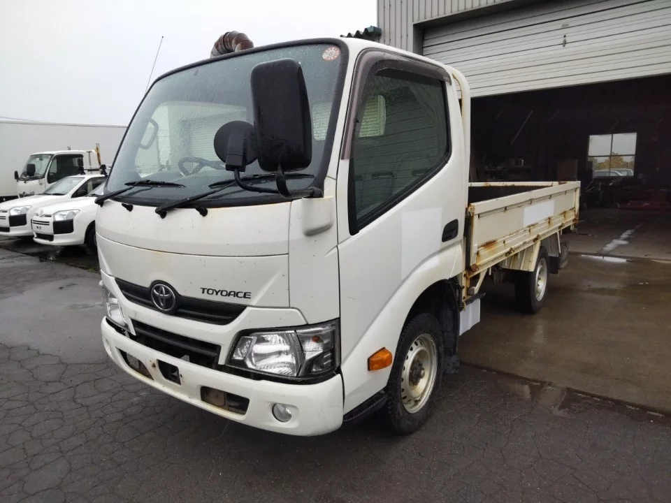 Toyota ToyoAce  с аукциона в Японии