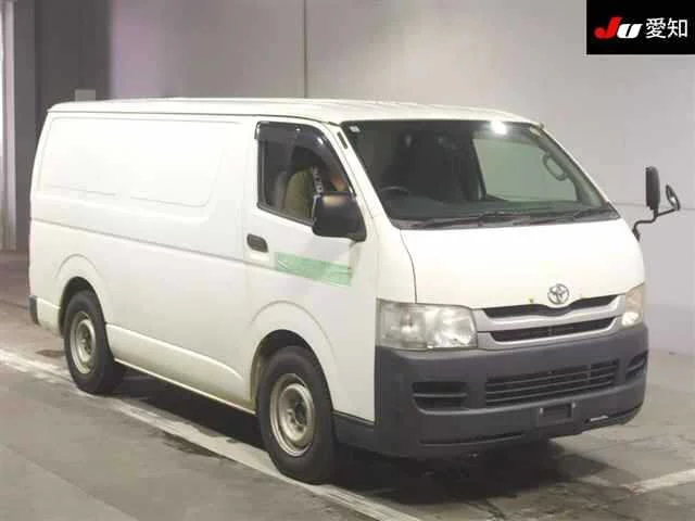 Toyota RegiusAce  с аукциона в Японии