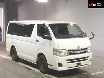 Toyota HiAce Van