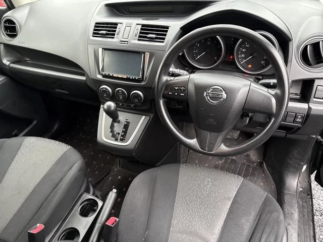Nissan Lafesta  с аукциона в Японии
