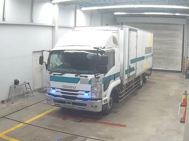 Isuzu Forward  с аукциона в Японии