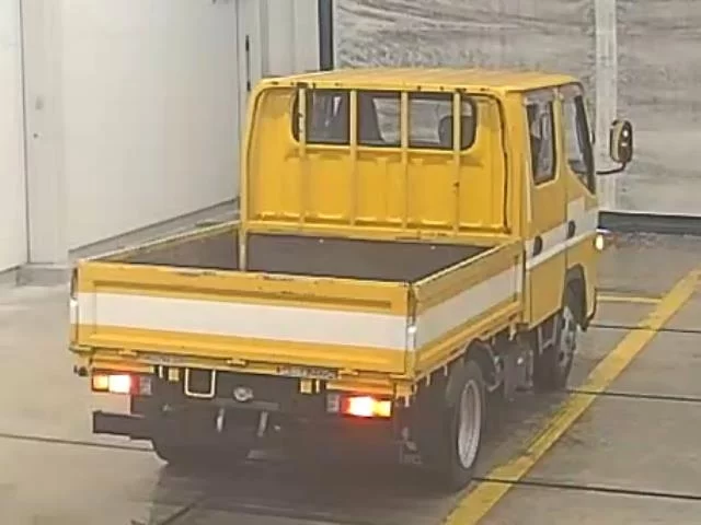 Mitsubishi Fuso Canter  с аукциона в Японии