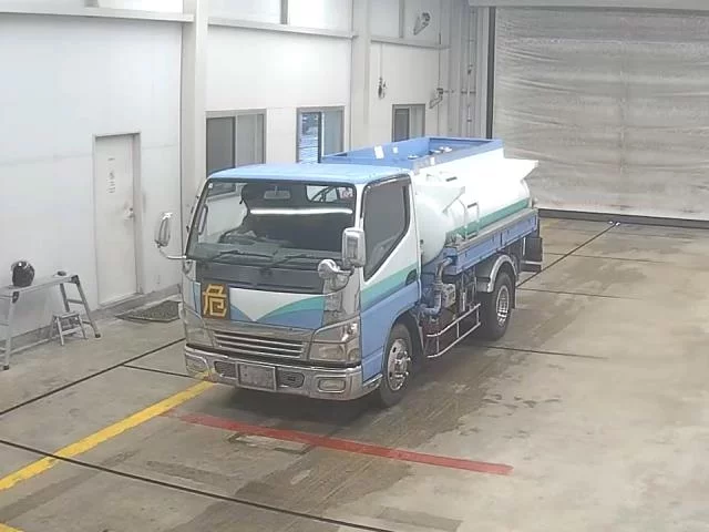 Mitsubishi Fuso Canter  с аукциона в Японии