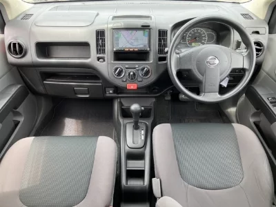 Nissan AD
