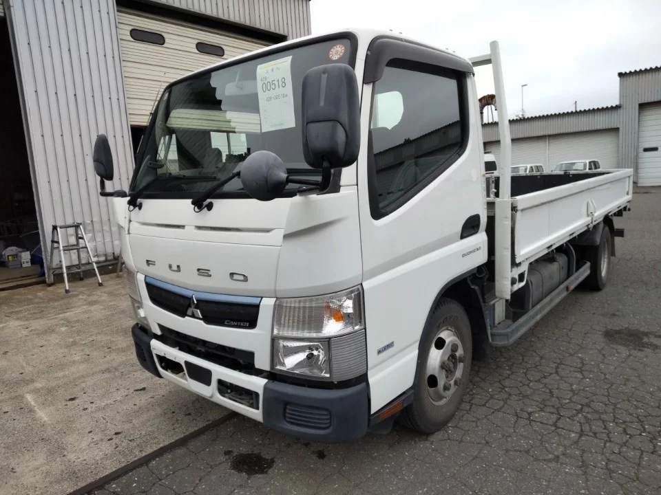 Mitsubishi Fuso Canter  с аукциона в Японии