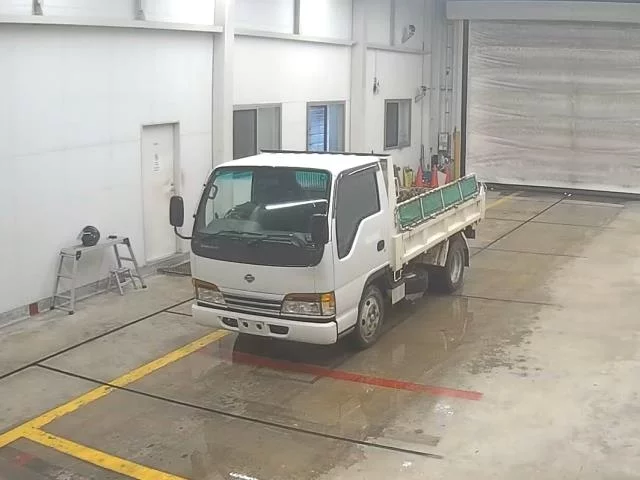 Nissan Atlas  с аукциона в Японии