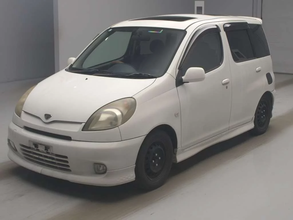 Toyota Funcargo  с аукциона в Японии