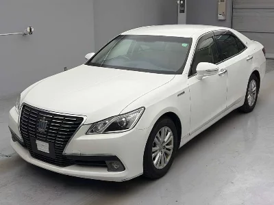 Toyota CROWN HYBRID