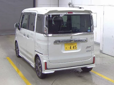 Suzuki Spacia Custom