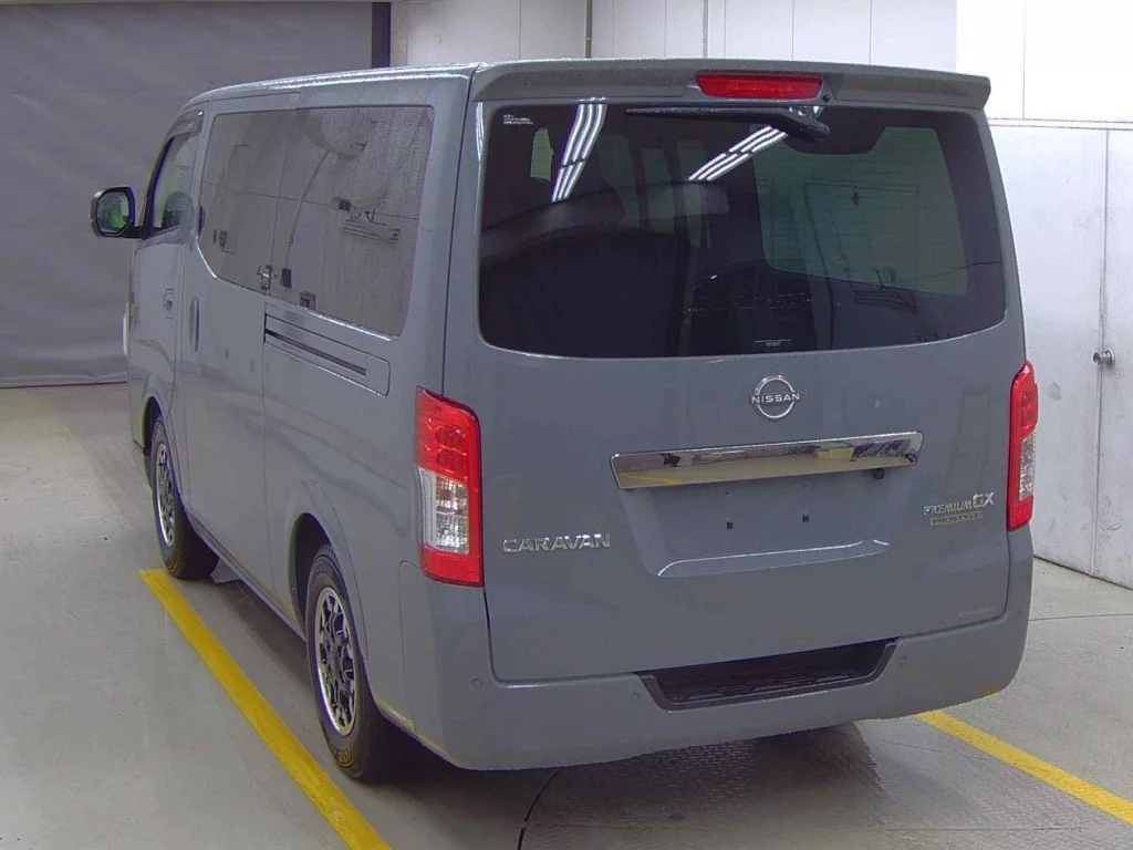 Nissan Caravan  с аукциона в Японии