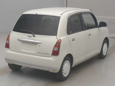 Daihatsu Mira Gino